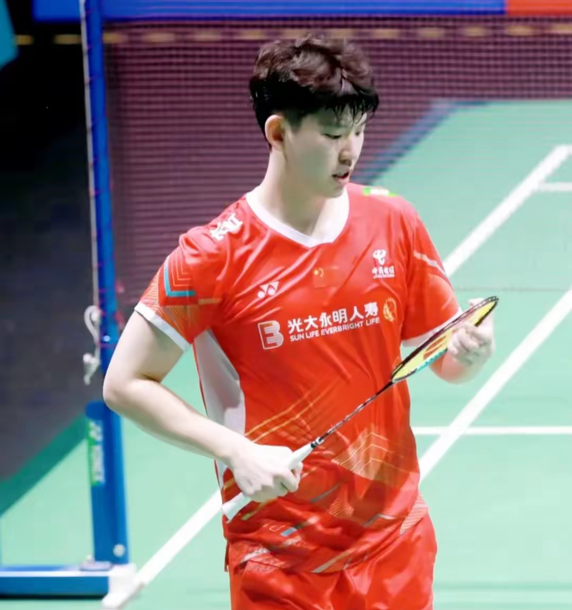 关于球员们以顽强的斗志在赛场上掀起一片波澜的信息