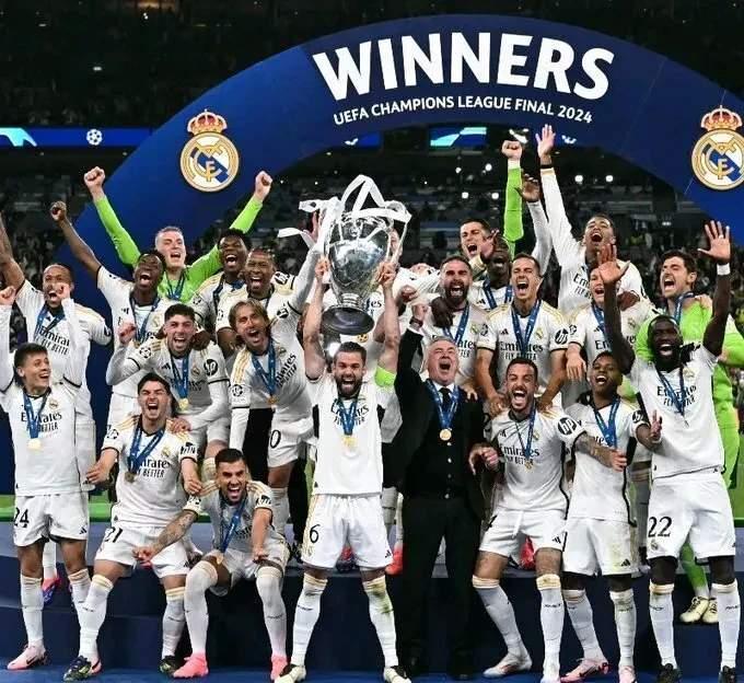 关于拜仁慕尼黑血洗尤文图斯，皇马力克曼城，欧洲豪门之间的恩怨一触即发的信息