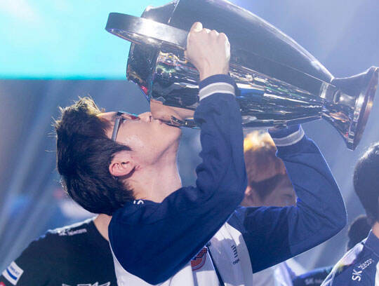 Ning迎来十五赛季高光表现,SKT球迷沸腾! Ning迎来十五赛季高光表现,SKT球迷沸腾!