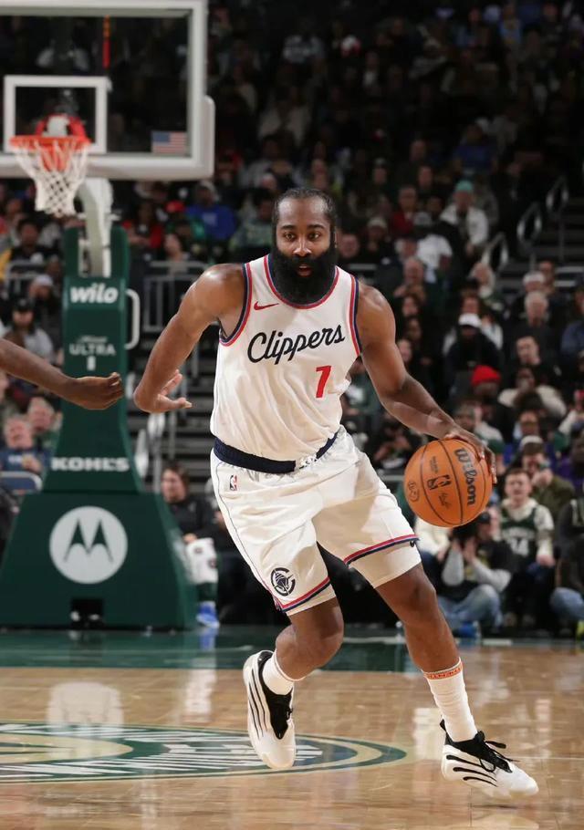 关于哈登新星爆冷表现惊艳,皇家马德里未来可期!的信息 关于哈登新星爆冷表现惊艳,皇家马德里未来可期!的信息